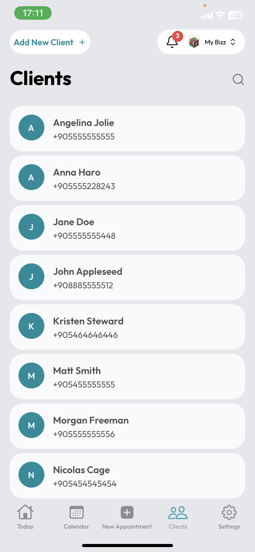 Calemio App-Ansicht — Klient:innen sicher hinzufügen